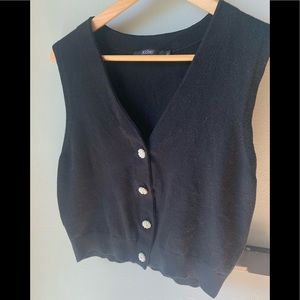Cute sweater vest size small